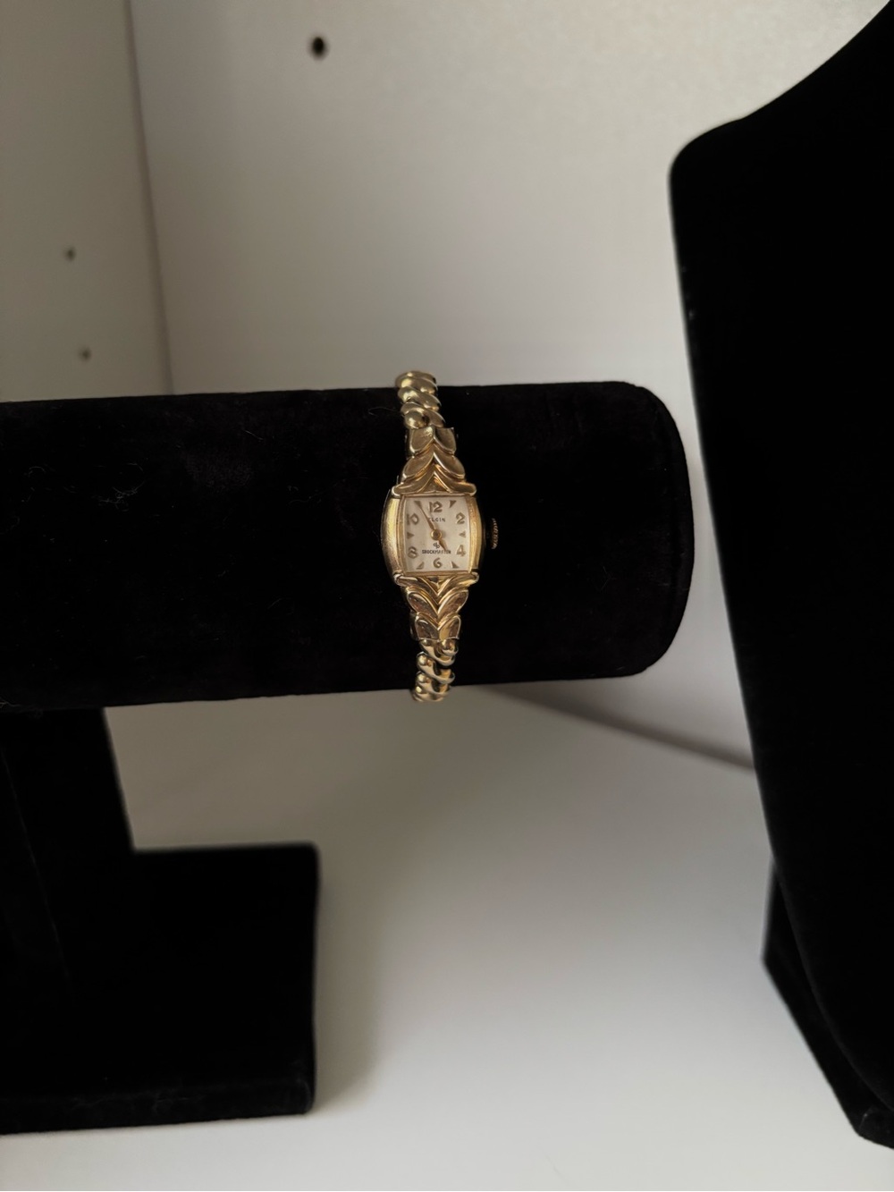 Elgin shockmater gold plated ladies watch 10k RGP bezel stainless steel.